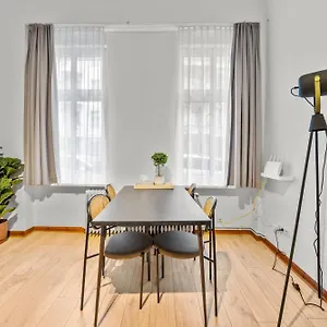 Apartment Leberstraße 58, Berlin